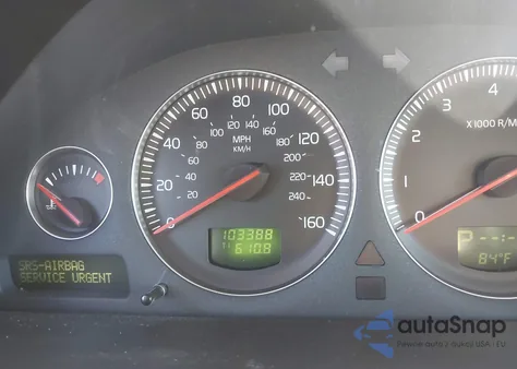 2005 Volvo Xc90 2.5T Awd z USA, uszkodzony, nr VIN YV1CZ911451146136